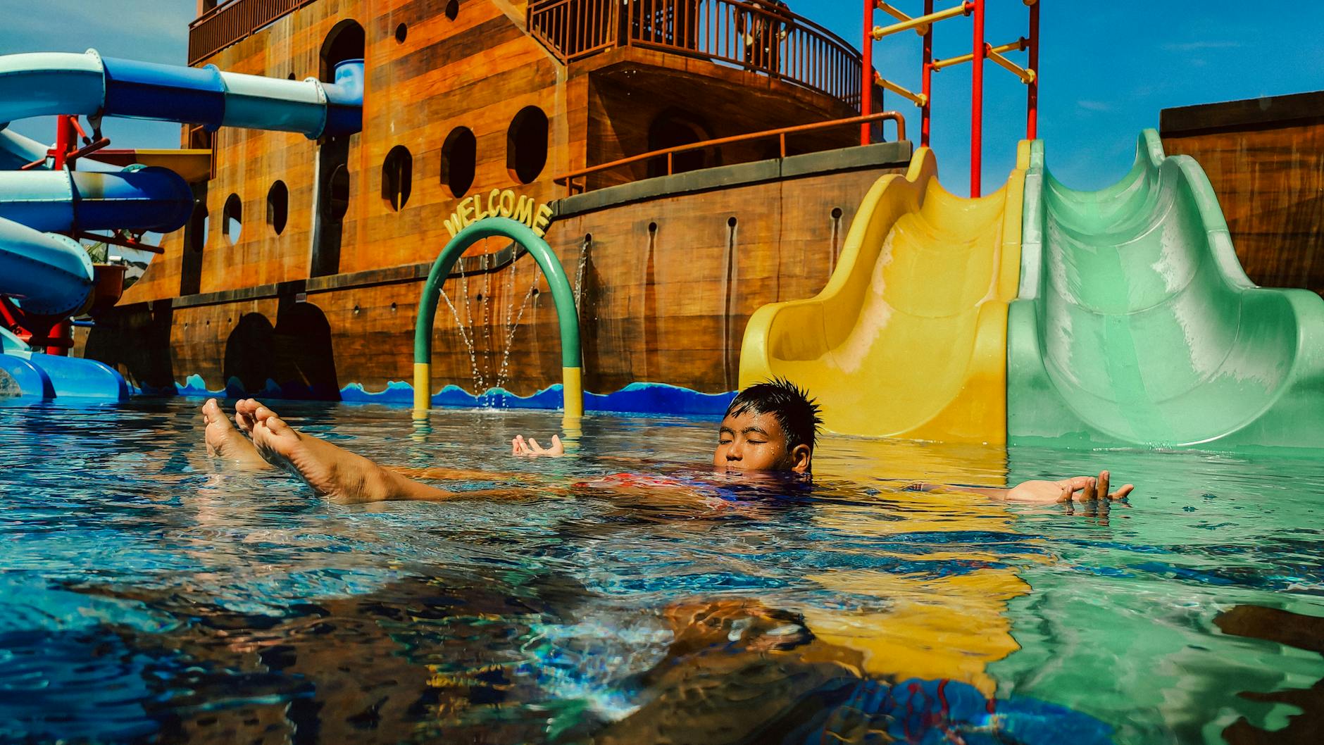 Cruise ship kids pool slide