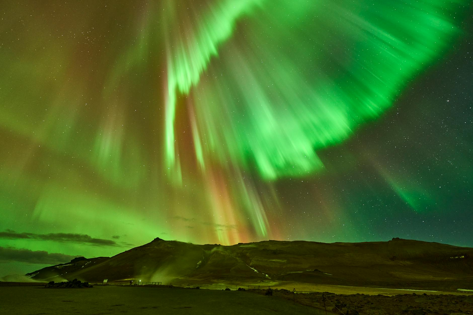 Iceland northern lights aurora