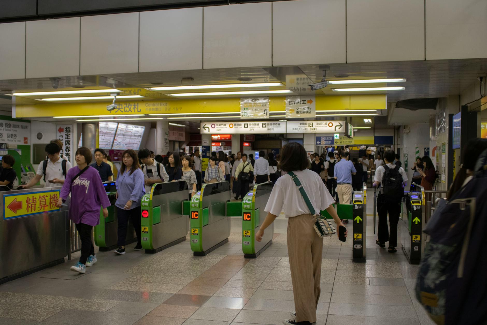 Suica IC card at a Tokyo train turnstile