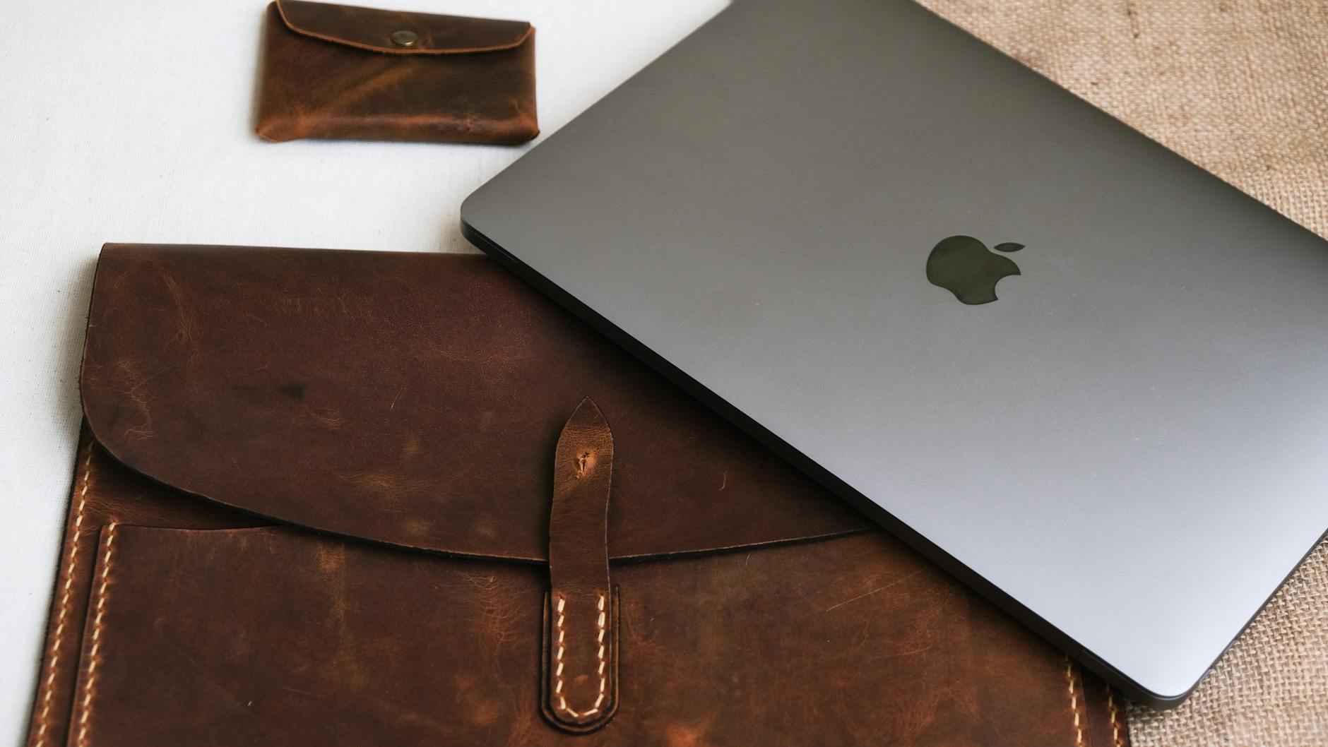 Travel laptop bag minimalist