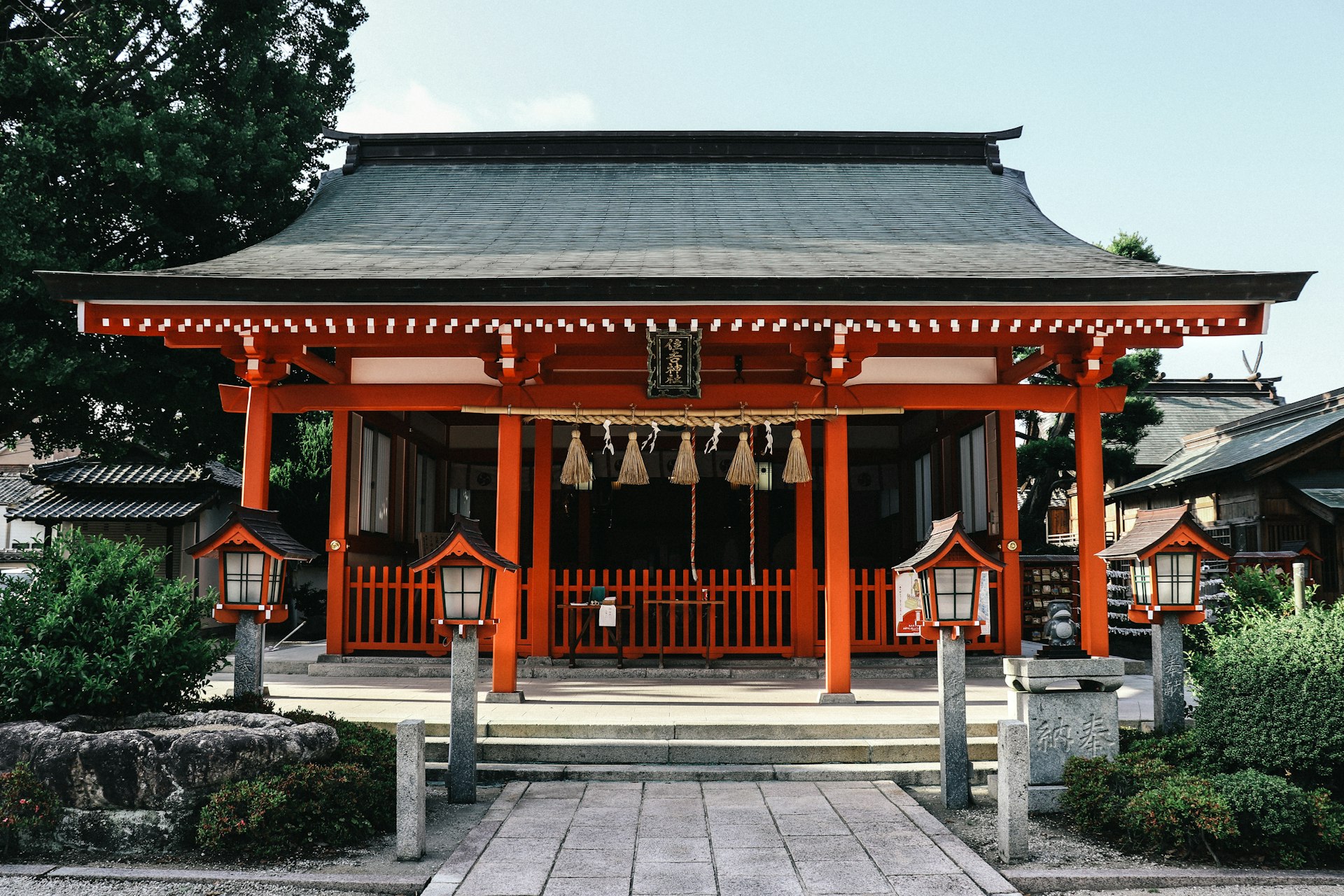 Asakusa Senso-ji temple lantern